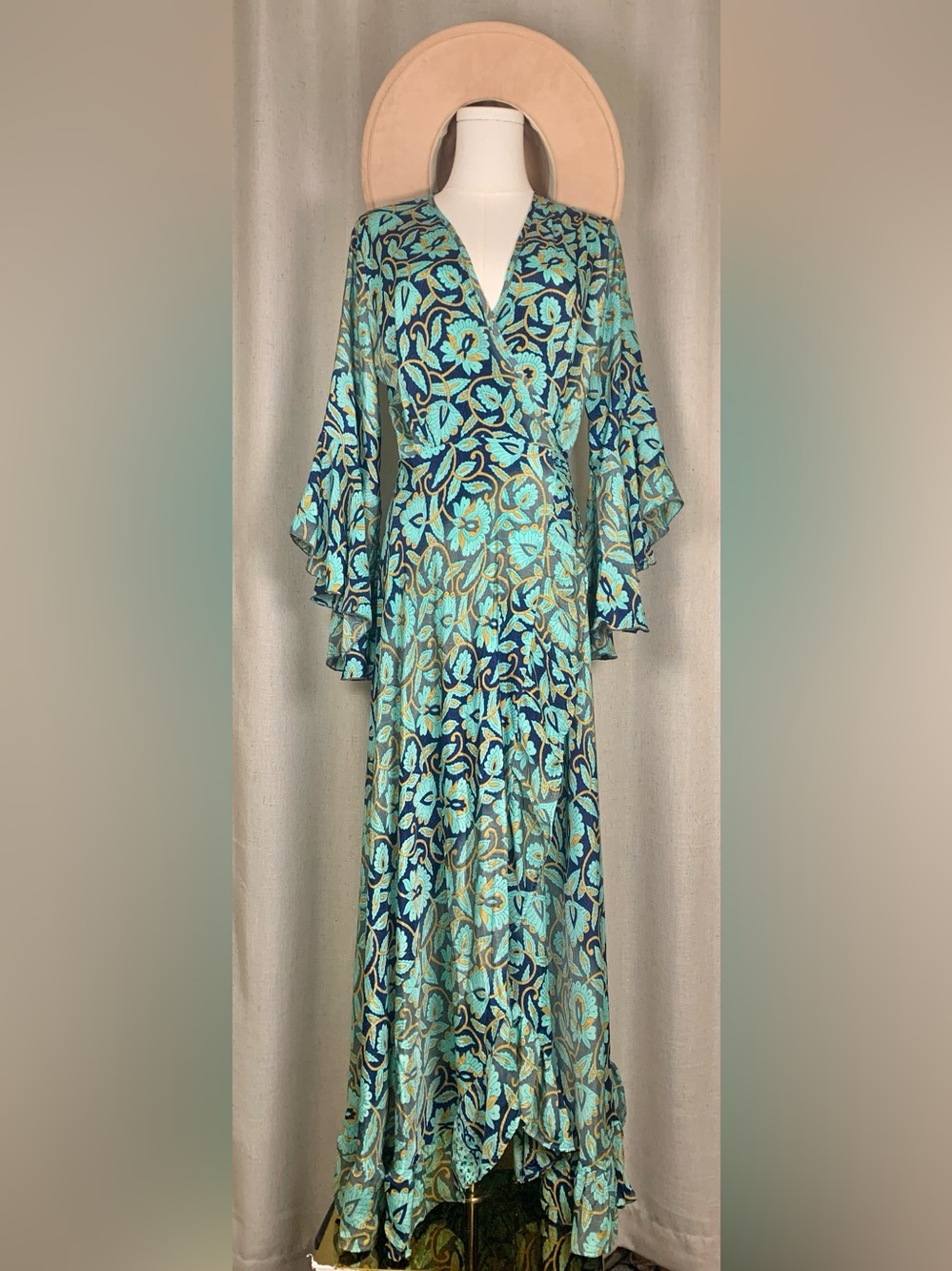 Mari Gold Lane Floral Wrap Dress/Kimono | Silk blend | S/M | Made in India